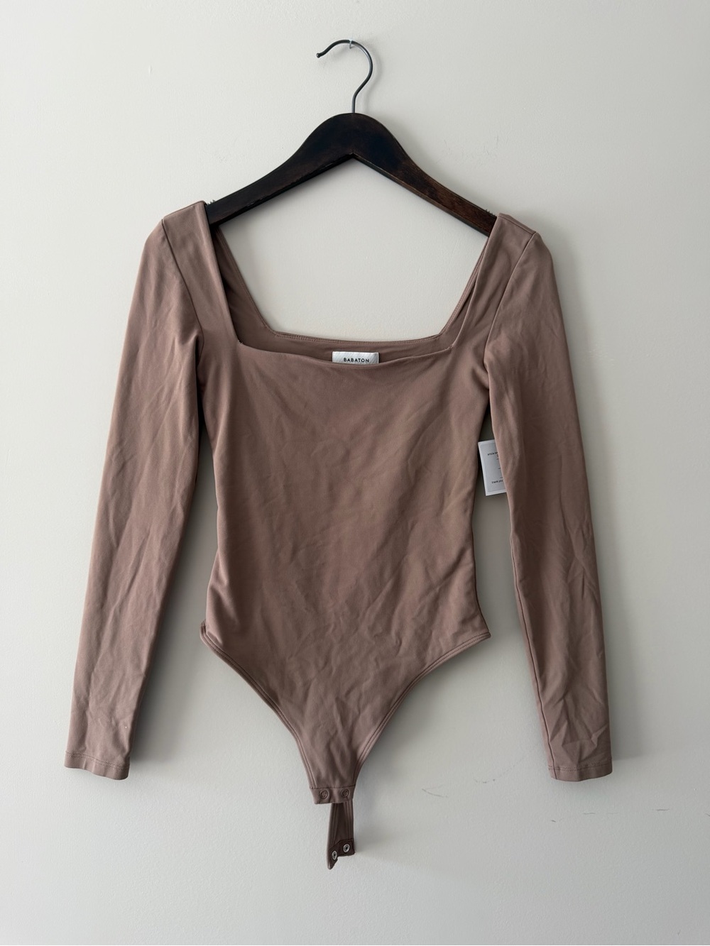 aritzia long sleeve bodysuit